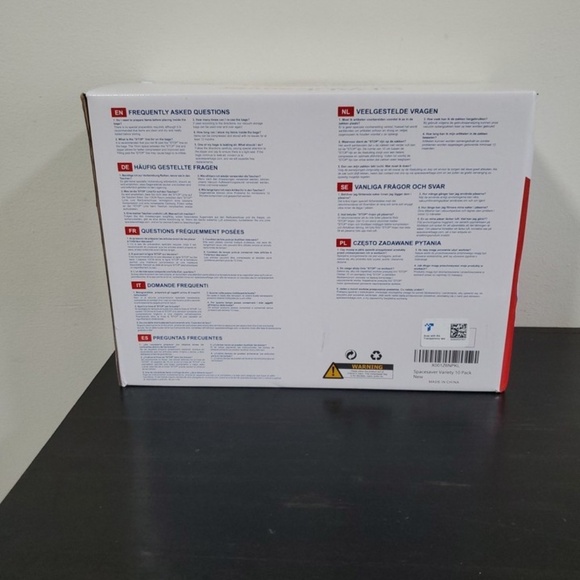 space saver Vacuum Storage Bags (10-Pack) – Clothes Space Saver w/ Hand Pump - Picture 4 of 5